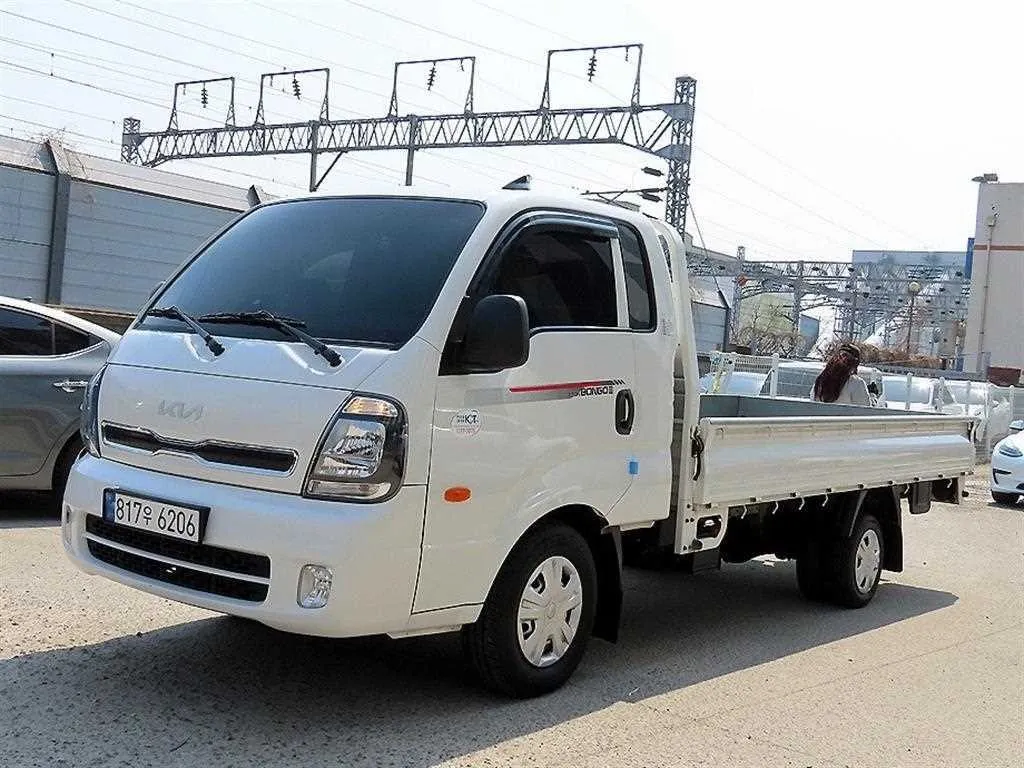 [카고]봉고3 (LPG2.5터보) 킹캡/초장축/2WD 매물 사진 3 - 2024년 2월 48,478km (중고차마켓)